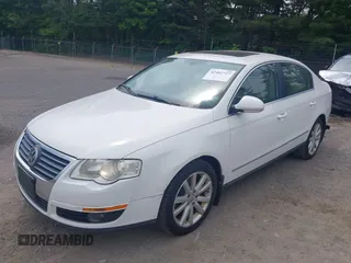 2007 Volkswagen Passat 2.0T z VIN WVWEK73C47P104958, wystawiony jako IAAI lot #42482727 z przebiegiem 171 507 mil mil oraz . Historia ofert i sprzedaży dostępna na DreamBid. Obrazek 6.