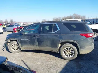 2019 Chevrolet Traverse LT Cloth with VIN 1GNERGKWXKJ264210, listed as a IAAI auction lot 41407627 with 150,393 mi miles. Bid and sale history available at carsss.com. Image 14.
