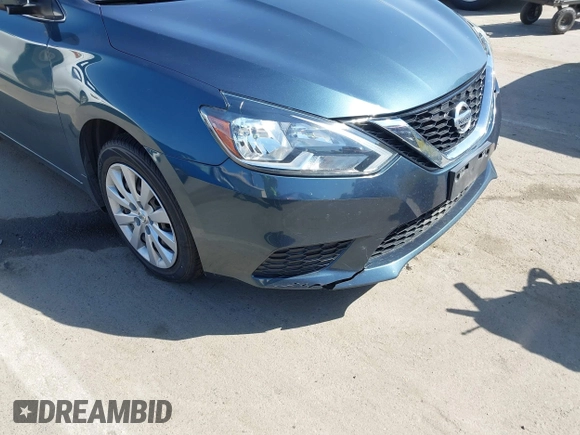 2017 Nissan Sentra S z VIN 3N1AB7AP3HY240179, wystawiony jako IAAI lot #42391806 z przebiegiem 91 939 mil mil oraz . Historia ofert i sprzedaży dostępna na DreamBid. Obrazek 6.