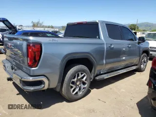 2023 GMC Sierra 1500 SLT z VIN 3GTUUDE86PG246794, wystawiony jako Copart lot #54015905 z przebiegiem 44 295 mil mil oraz Szkoda całkowita • Salvage title. Historia ofert i sprzedaży dostępna na DreamBid. Obrazek 3.