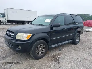 2006 Toyota Sequoia Limited with VIN 5TDZT38AX6S275829, listed as a IAAI auction lot 39725730 with 310,011 mi miles and . Bid and sale history available at DreamBid. Image 17.