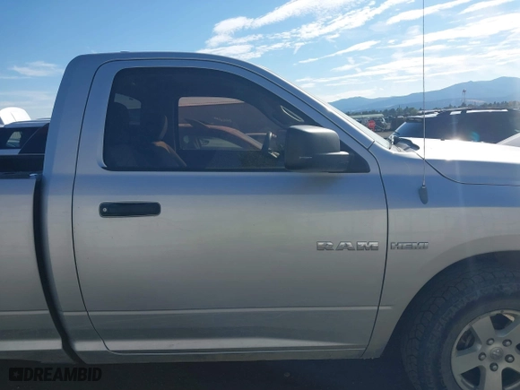 2010 Dodge Ram 1500 Sport with VIN 3D7JV1ET4AG106498, listed as a IAAI auction lot 40344688 with 158,660 mi miles. Bid and sale history available at carsss.com. Image 13.