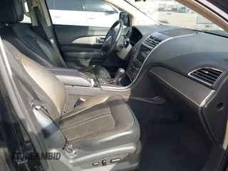 2012 Lincoln MKX with VIN 2LMDJ8JK4CBL12984, listed as a IAAI auction lot 42084206 with 268,996 mi miles and . Bid and sale history available at DreamBid. Image 5.