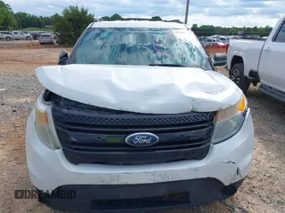 2013 Ford Police Interceptor Utility z VIN 1FM5K8AR2DGB78965, wystawiony jako IAAI lot #42188563 z przebiegiem 238 409 mil mil oraz . Historia ofert i sprzedaży dostępna na DreamBid. Obrazek 12.