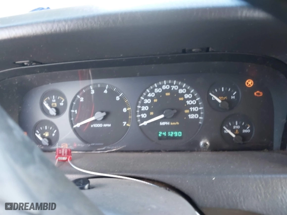 2004 Jeep Grand Cherokee Laredo with VIN 1J4GX48NX4C403936, listed as a IAAI auction lot 40855256 with 241,290 mi miles. Bid and sale history available at carsss.com. Image 7.