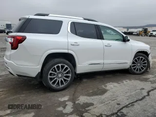2022 GMC Acadia Denali with VIN 1GKKNPLS4NZ132119, listed as a Copart auction lot 86392404 with 37,404 mi miles and Salvage Title. Bid and sale history available at carsss.com. Image 3.