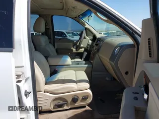 2004 Ford F-150 XLT with VIN 1FTPW14554KC29812, listed as a IAAI auction lot 41981798 with 225,155 mi miles. Bid and sale history available at carsss.com. Image 5.
