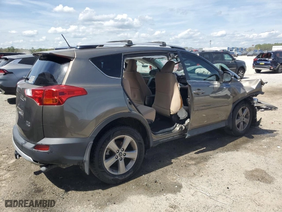 2015 Toyota RAV4 XLE with VIN JTMRFREV0FD157043, listed as a Copart auction lot 48904555 with 170,012 mi miles and Non Repairable. Bid and sale history available at carsss.com. Image 3.