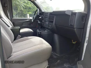 2015 Chevrolet Express Cargo with VIN 1GCWGFCF9F1277631, listed as a IAAI auction lot 42528992 with 243,209 mi miles and . Bid and sale history available at DreamBid. Image 5.