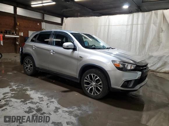 2018 Mitsubishi Outlander SE z VIN JA4AR3AW5JU017329, wystawiony jako Copart lot #54072085 z przebiegiem 77 154 mil mil oraz Szkoda całkowita • Salvage title. Historia ofert i sprzedaży dostępna na DreamBid. Obrazek 4.