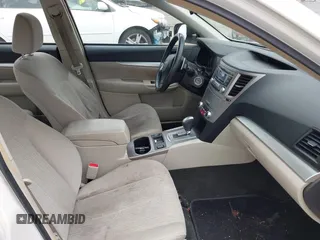 2013 Subaru Legacy Premium z VIN 4S3BMBC6XD3040213, wystawiony jako IAAI lot #42305560 z przebiegiem 195 784 mil mil oraz . Historia ofert i sprzedaży dostępna na DreamBid. Obrazek 5.