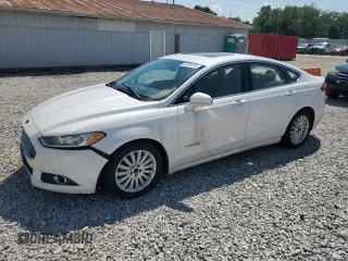 2014 Ford Fusion SE Hybrid with VIN 3FA6P0LU5ER157234, listed as a Copart auction lot 64044775 with 151,189 mi miles and Clean title. Bid and sale history available at DreamBid. Image 1.