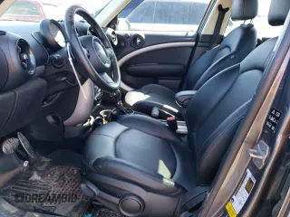 2016 MINI Countryman S z VIN WMWZC5C54GWU00800, wystawiony jako Copart lot #51974965 z przebiegiem 107 144 mil mil oraz Czysty tytuł • Clean title. Historia ofert i sprzedaży dostępna na DreamBid. Obrazek 7.