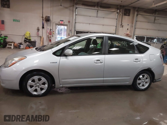 2008 Toyota Prius with VIN JTDKB20U883299913, listed as a IAAI auction lot 41143444 with 124,074 mi miles. Bid and sale history available at carsss.com. Image 14.