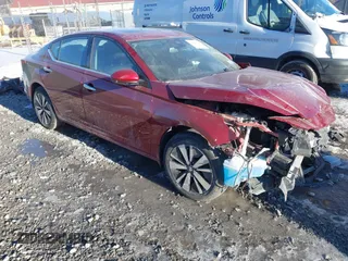 2020 Nissan Altima SV z VIN 1N4BL4DW6LC258571, wystawiony jako IAAI lot #41428795 z przebiegiem 74 977 mil mil oraz . Historia ofert i sprzedaży dostępna na DreamBid. Obrazek 1.
