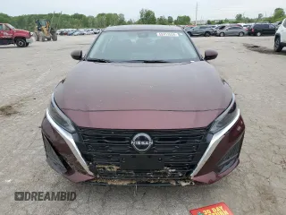 2024 Nissan Altima 2.5 SV with VIN 1N4BL4DWXRN352479, listed as a Copart auction lot 52413534 with 960 mi miles and Salvage Title. Bid and sale history available at carsss.com. Image 5.