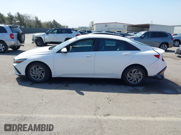 2024 Hyundai Elantra SEL with VIN KMHLM4DG2RU648117, listed as a IAAI auction lot 41879604 with 36,734 mi miles and . Bid and sale history available at carsss.com. Image 14.