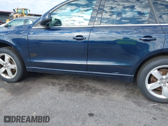 2009 Audi Q5 Premium Plus z VIN WA1KK78R39A036555, wystawiony jako IAAI lot #42166408 z przebiegiem 258 742 mil mil oraz . Historia ofert i sprzedaży dostępna na DreamBid. Obrazek 13.