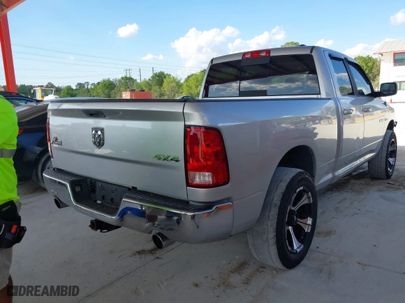 2009 Dodge Ram 1500 SLT with VIN 1D3HV18T89S810106, listed as a IAAI auction lot 41535924 with 139,167 mi miles. Bid and sale history available at carsss.com. Image 4.