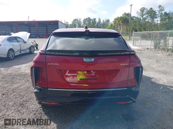 2024 Cadillac LYRIQ Luxury z VIN 1GYKPRRKXRZ137625, wystawiony jako IAAI lot #41570493 z przebiegiem 3 859 mil mil oraz . Historia ofert i sprzedaży dostępna na DreamBid. Obrazek 16.