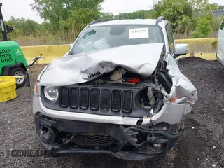 2018 Jeep Renegade Latitude with VIN ZACCJBBB0JPH13481, listed as a IAAI auction lot 42212993 with 76,914 mi miles and . Bid and sale history available at DreamBid. Image 11.