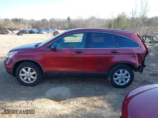 2011 Honda CR-V SE with VIN JHLRE3H42BC007781, listed as a IAAI auction lot 41793324 with 101,177 mi miles. Bid and sale history available at carsss.com. Image 15.