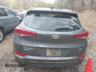 2018 Hyundai Tucson SEL with VIN KM8J3CA44JU716548, listed as a IAAI auction lot 42064695 with 71,222 mi miles. Bid and sale history available at carsss.com. Image 17.