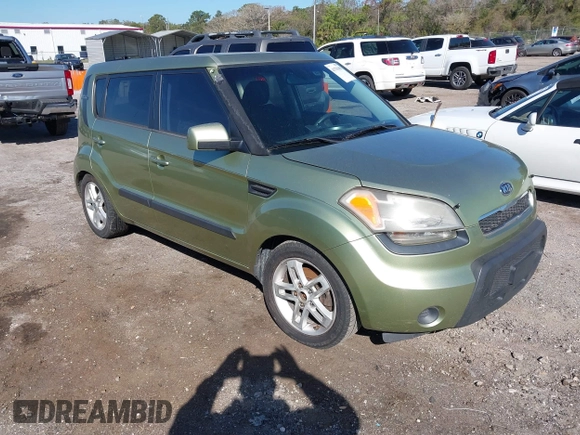 2011 Kia Soul + with VIN KNDJT2A24B7306054, listed as a IAAI auction lot 41703688 with 306,412 mi miles. Bid and sale history available at carsss.com. Image 1.