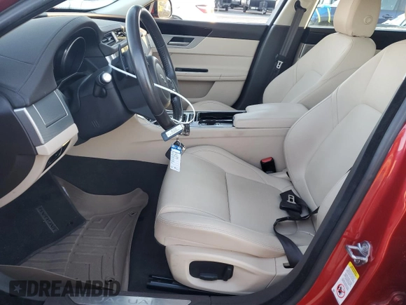 2018 Jaguar XF 25t Premium with VIN SAJBJ4FX6JCY55188, listed as a Copart auction lot 84970934 with 33,338 mi miles and Salvage Title. Bid and sale history available at carsss.com. Image 7.