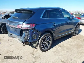 2019 Lincoln Nautilus Reserve with VIN 2LMPJ6LP3KBL51283, listed as a IAAI auction lot 41204810 with 91,184 mi miles and . Bid and sale history available at DreamBid. Image 4.