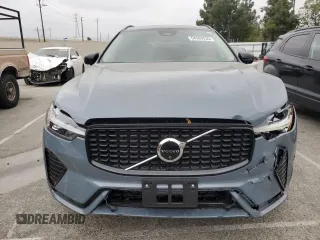 2024 Volvo XC60 Plus Dark Theme с VIN YV4L12RL8R1835609, выставлен на аукционе Copart как лот 54304035 с пробегом 20 182 миль миль и Чистый • Clean title. История ставок и продаж доступна на DreamBid. Изображение 5.
