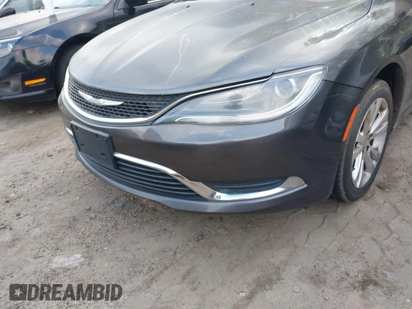 2015 Chrysler 200 Limited with VIN 1C3CCCAB4FN603345, listed as a IAAI auction lot 41960717 with 175,737 mi miles. Bid and sale history available at carsss.com. Image 6.