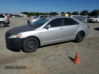 2008 Toyota Camry LE z VIN 4T4BE46KX8R040344, wystawiony jako Copart lot #61308865 z przebiegiem 167 146 mil mil oraz Czysty tytuł • Clean title. Historia ofert i sprzedaży dostępna na DreamBid. Obrazek 1.