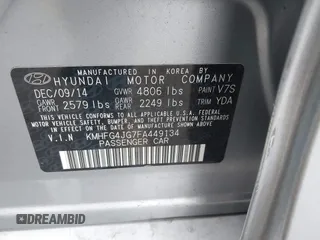 2015 Hyundai Azera • with VIN KMHFG4JG7FA449134, listed as a IAAI auction lot 42024291 with 130,625 mi miles and . Bid and sale history available at carsss.com. Image 9.