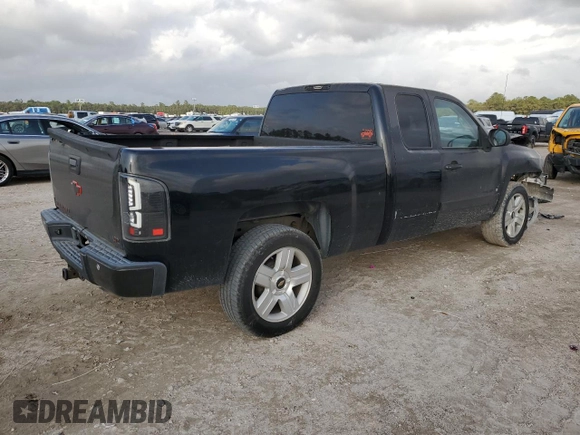 2007 Chevrolet Silverado 1500 LT w/2LT with VIN 2GCEC19Y171709370, listed as a Copart auction lot 78242064 with 177,158 mi miles and Salvage Title. Bid and sale history available at carsss.com. Image 3.