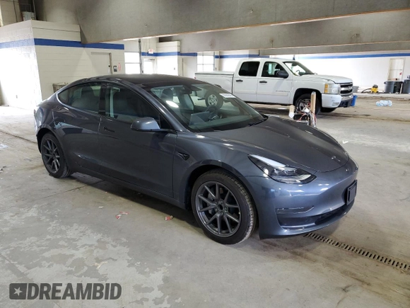2023 Tesla Model 3 z VIN 5YJ3E1EA5PF658737, wystawiony jako Copart lot #56209345 z przebiegiem 10 226 mil mil oraz Szkoda całkowita • Salvage title. Historia ofert i sprzedaży dostępna na DreamBid. Obrazek 4.