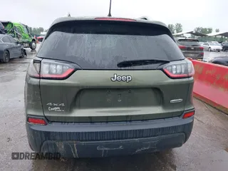 2019 Jeep Cherokee Latitude Plus with VIN 1C4PJMLB0KD169415, listed as a IAAI auction lot 42284888 with Not provided miles and . Bid and sale history available at DreamBid. Image 15.