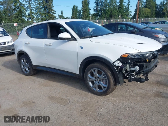 2024 Dodge Hornet R/T с VIN ZACPDFCWXR3A33544, выставлен на аукционе IAAI как лот 42399881 с пробегом 2 027 миль миль и . История ставок и продаж доступна на DreamBid. Изображение 1.