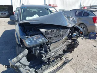 2017 Dodge Journey Crossroad Plus with VIN 3C4PDCGG7HT613495, listed as a IAAI auction lot 41841392 with Not provided miles and . Bid and sale history available at DreamBid. Image 6.