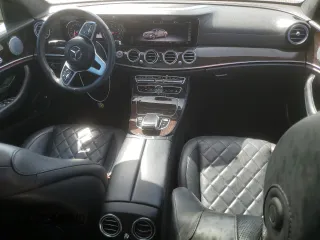 2019 Mercedes-Benz E 300 z VIN WDDZF4JB9KA522920, wystawiony jako Copart lot #50325815 z przebiegiem 73 000 mil mil oraz Szkoda całkowita • Salvage title. Historia ofert i sprzedaży dostępna na DreamBid. Obrazek 8.
