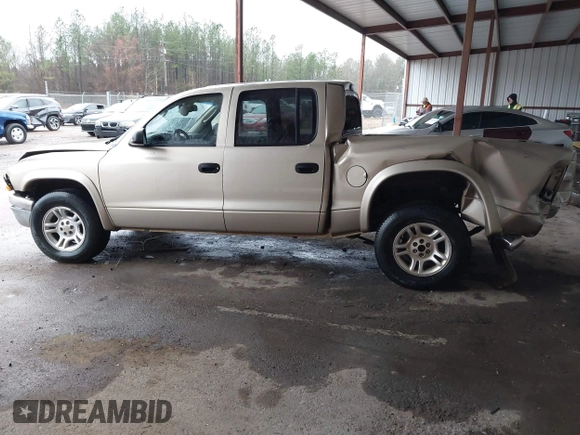 2003 Dodge Dakota SLT with VIN 1D7HL48N93S303911, listed as a IAAI auction lot 41536555 with 383,306 mi miles. Bid and sale history available at carsss.com. Image 15.