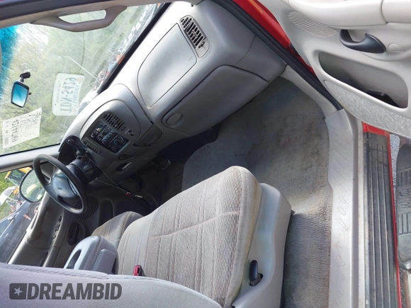 1998 Ford F-150 with VIN 1FTZX1768WNB10115, listed as a IAAI auction lot 42144769 with 294,775 mi miles and . Bid and sale history available at DreamBid. Image 5.