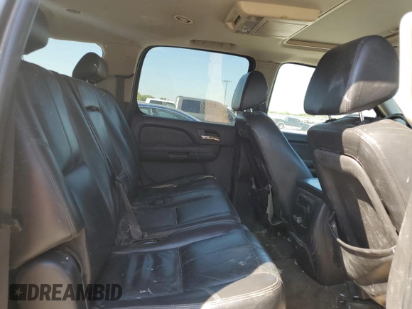 2008 Chevrolet Suburban LTZ with VIN 3GNFC16J28G181446, listed as a Copart auction lot 72350674 with 372,561 mi miles and Salvage Title. Bid and sale history available at carsss.com. Image 11.