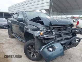 2017 GMC Canyon 2WD SLE z VIN 1GTG5CEA5H1213129, wystawiony jako IAAI lot #42127236 z przebiegiem 114 987 mil mil oraz . Historia ofert i sprzedaży dostępna na DreamBid. Obrazek 1.