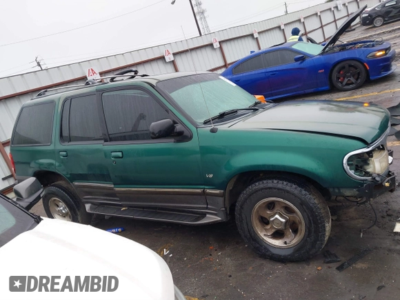 2000 Ford Explorer XLT с VIN 1FMZU63P9YUB63432, выставлен на аукционе IAAI как лот 41553738 с пробегом 332 946 миль миль и . История ставок и продаж доступна на DreamBid. Изображение 13.