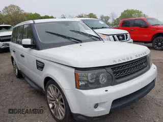 2011 Land Rover Range Rover Sport HSE Lux z VIN SALSK2D4XBA700173, wystawiony jako IAAI lot #42281486 z przebiegiem 175 520 mil mil oraz . Historia ofert i sprzedaży dostępna na DreamBid. Obrazek 1.