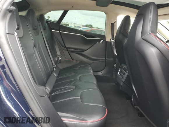 2013 Tesla Model S Performance с VIN 5YJSA1DP9DFP05325, выставлен на аукционе Copart как лот 52617545 с пробегом 122 847 миль миль и Списание • Salvage title. История ставок и продаж доступна на DreamBid. Изображение 10.