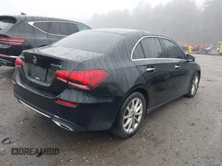 2020 Mercedes-Benz A 220 z VIN WDD3G4FB0LW040269, wystawiony jako IAAI lot #41903633 z przebiegiem 97 314 mil mil oraz . Historia ofert i sprzedaży dostępna na DreamBid. Obrazek 4.
