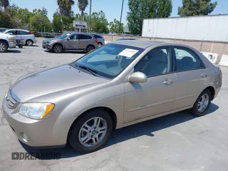 2005 Kia Spectra LX z VIN KNAFE122355118194, wystawiony jako IAAI lot #42454058 z przebiegiem 125 456 mil mil oraz . Historia ofert i sprzedaży dostępna na DreamBid. Obrazek 6.