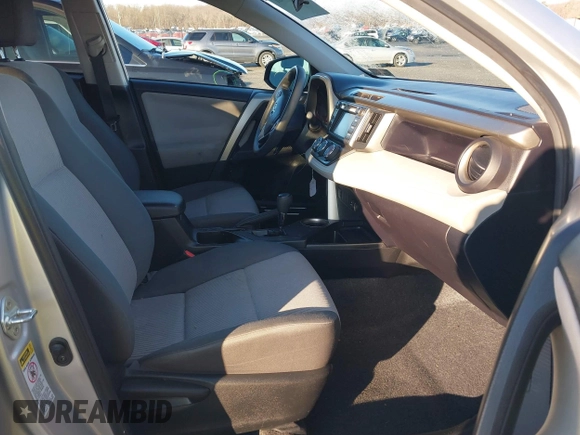 2015 Toyota RAV4 LE с VIN 2T3BFREV2FW275115, выставлен на аукционе IAAI как лот 41143981 с пробегом 98 257 миль миль и . История ставок и продаж доступна на DreamBid. Изображение 5.